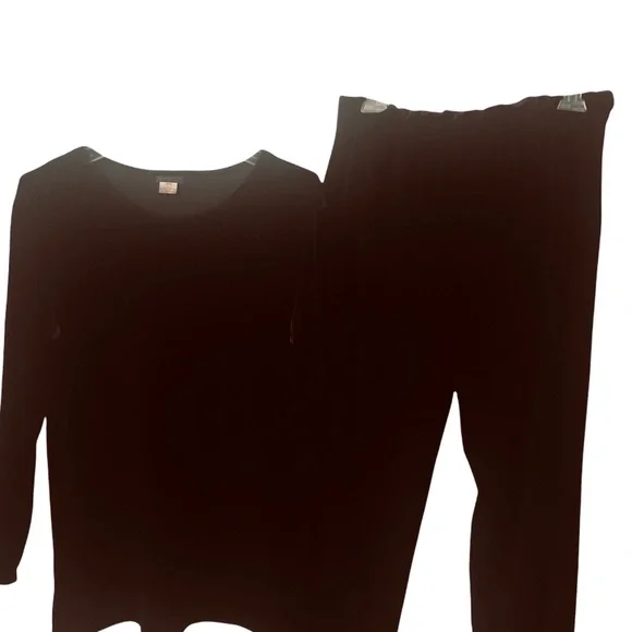 Lapis Black Velvet Longsleeved Round neckline Top and matching pants Sz L - Picture 3 of 8